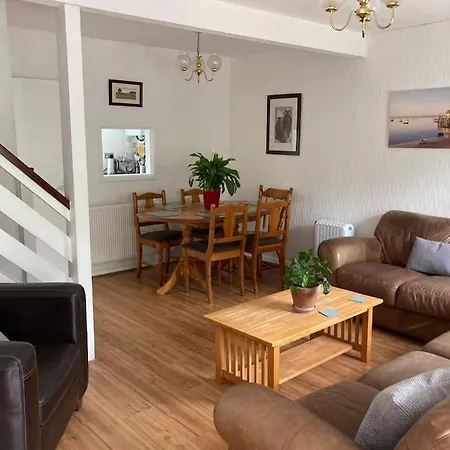 Cosy Coastal Home - 5 Mins Walk From The Beach Horton  Exterior photo