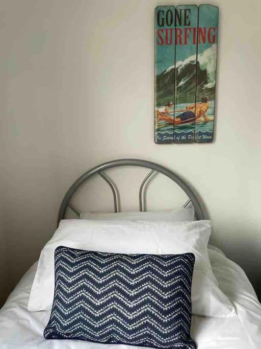 Cosy Coastal - 5 Mins Walk From The Holiday home